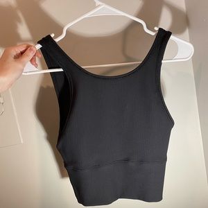 Lululemon power pivot top in black size 4